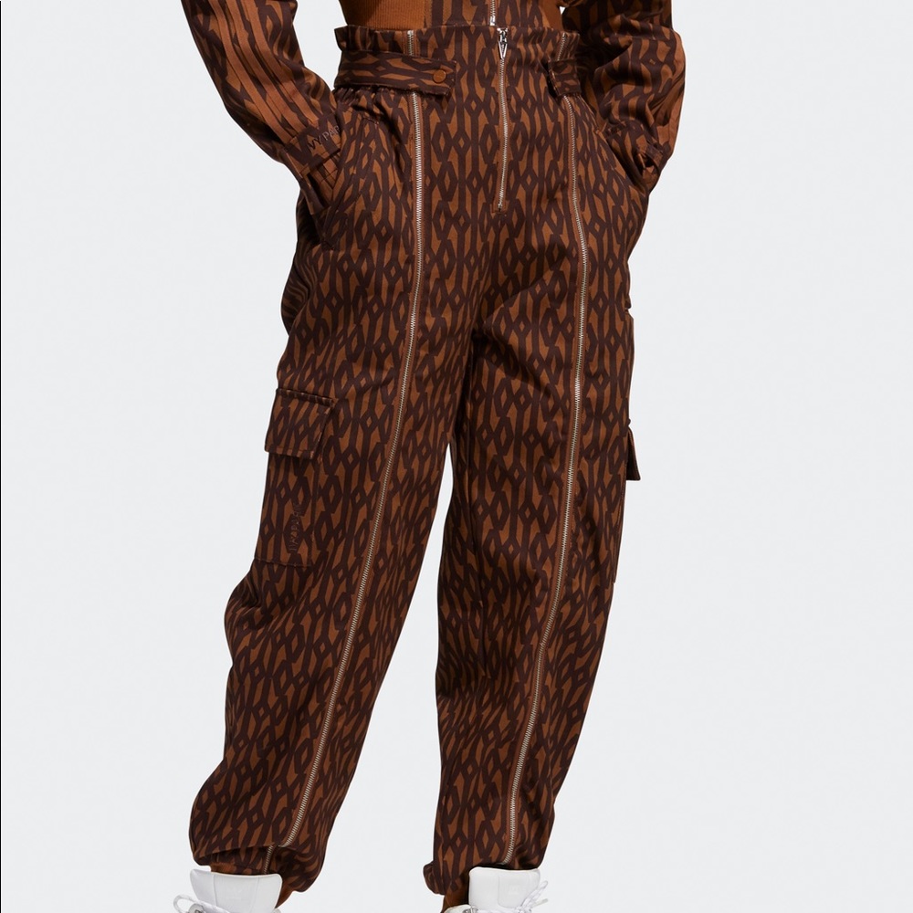 Ivy Park Adidas Icy Wild Brown Monogram Zipper Pants Large NWT